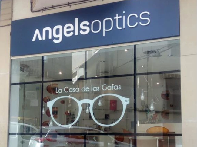 Audfonos en VALENCIA, Angels Albaida | ptica y Audiologa