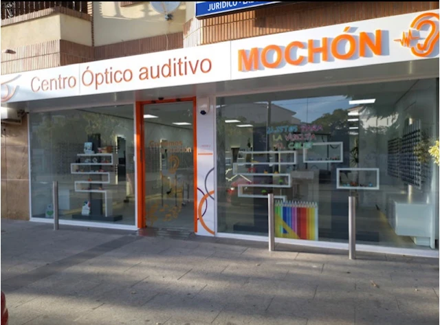 Audfonos en GRANADA, ptica y Centro Auditivo Mochn (Armilla)